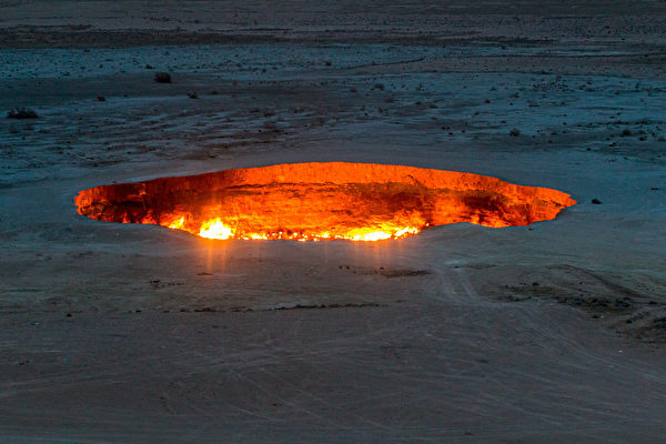 Turkmenistan’s “Gate of Hell” fire burning for over 50 years may go out