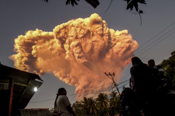 Indonesian volcano Mount Lewotobi erupts dramatically, ash cloud rises over ten thousand meters
