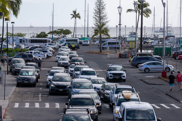 Hawaii issues tsunami warning, airport closed, residents evacuated