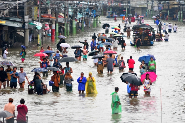 Photo Essay: Severe Storm Continues to Ravage the Philippines, Over 2.7 Million People Affected
