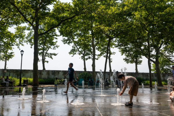 High Temperatures in the Past Three Days, City Government Urges Citizens to Pay Attention to Safety.