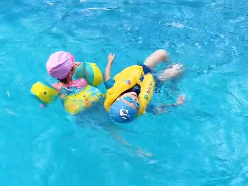 Chinese Children’s Life Jacket Quality Questioned, Exposing Fake Inspection Scandal